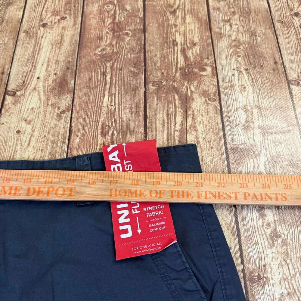 Unionbay Flex Waist Cargo Shorts Mens 42 Navy Blue Stretch Cotton